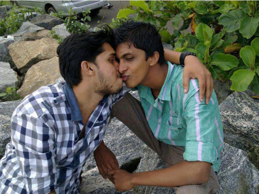 desi gay love & kisses.