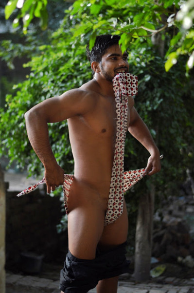 Nude Pics Of A Sexy Desi Fighter 1 Indian Gay Site