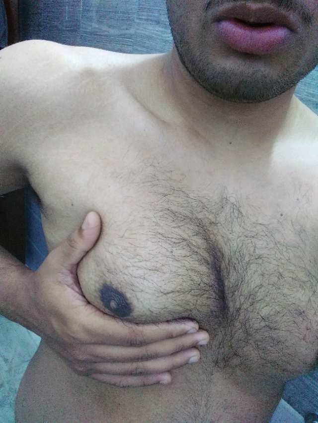 Indian Gay Porn: Sexy naked pics of a horny and slutty bottom exposing himself bare