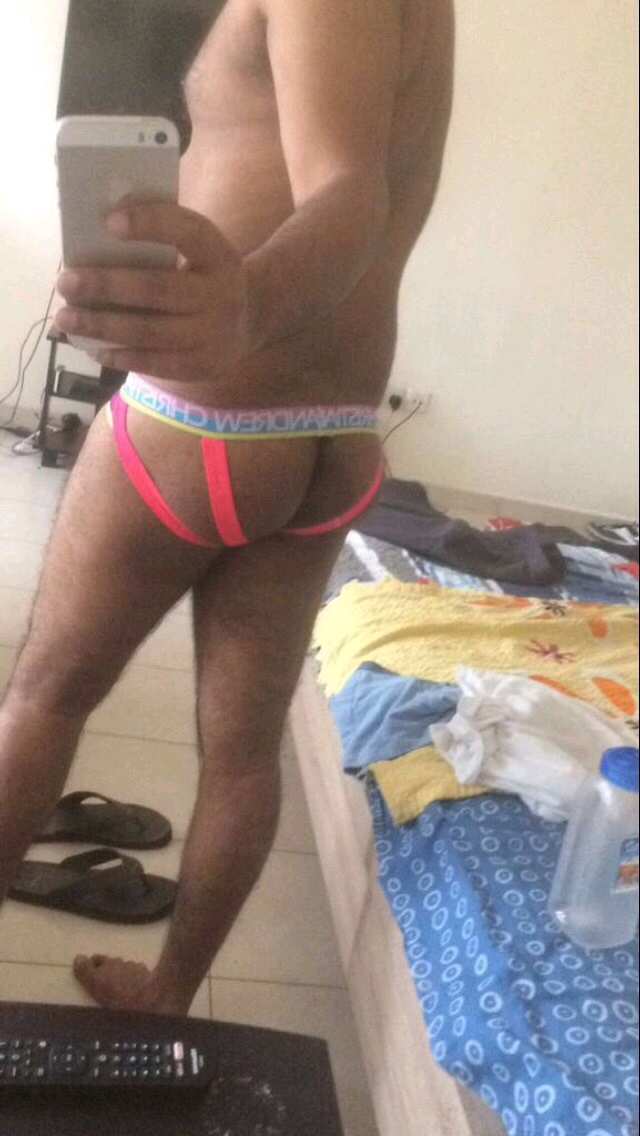 Indian Gay Porn: Sexy ass pics of a power bottom from Goa