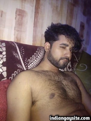 Desi Gay Porn Pics of Horny & Hairy Hunk
