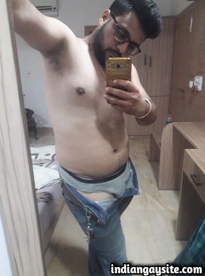 Sexy Indian Hunk Strips & Shows Naked Body