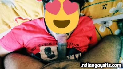 Indian Gay Sex Pics of Twink Sucking Daddy's Big Cock