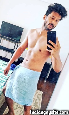Sexy Indian Hunk Posing Naked in front of Mirror