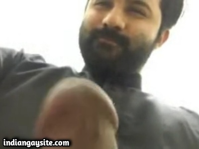 Desi Gay Video of Paki Hunk Teasing Big Cock