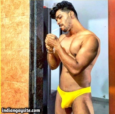 Naked Muscular Hunk Shows Huge Indian Bulge