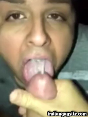 Indian Gay Daddy Sucks & Swallows Cum from Tourist's Dick