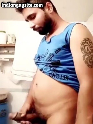 Gay Pron Video of Sexy Punjabi Guy Cumming