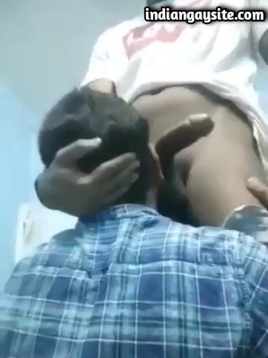 Gay Amateur Video of Doctor Sucking Big Cock