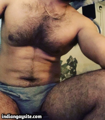 Hairy desi hunk showing nude furry body