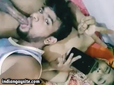 Gay college boys enjoying blowjob in hostel