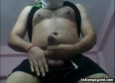 Wanking gay video of a hot naked desi hunk