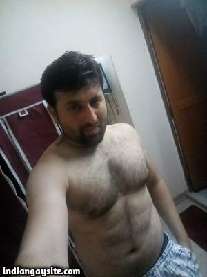 Naked Delhi guy showing off sexy body and stripping