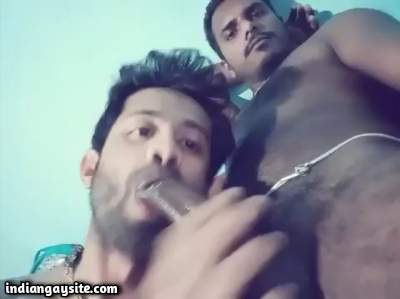 Gay quick blowjob by horny friend with benefits