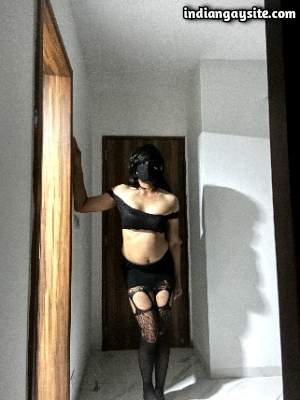 Horny desi CD teasing hot body in sexy lingerie