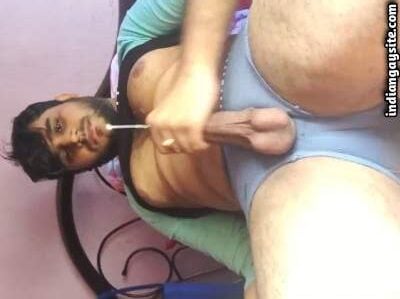 Horny Bangalore boy cumming hard on cam show