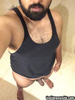 Big moobs guy teasing his hot body and curves in pics