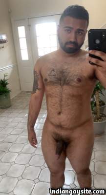 Horny nude chub bear playing with his cock in nude pics