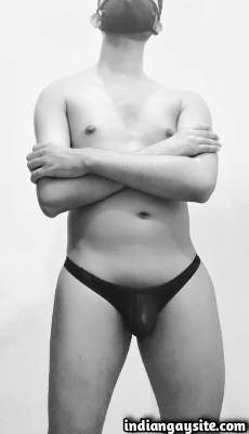 Fit slutty boy teasing naked body in hot pics