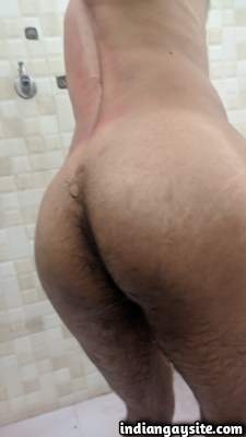 Nude horny boy teasing sexy body in gay porn pics