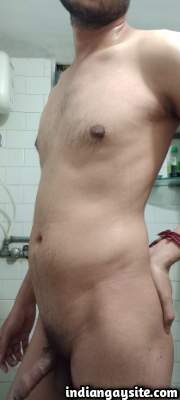 Horny nude boy teasing his sexy bare body in pics