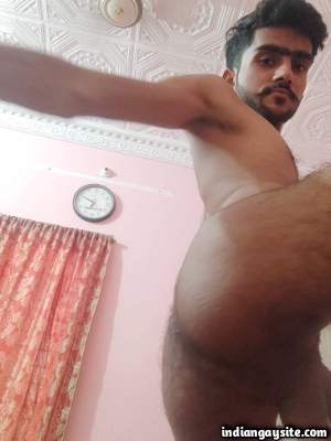 Horny sexy boy shows off his sexy hairy nude ass in pics