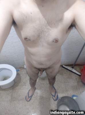 Sexy smooth guy teasing his amazing naked body in pics